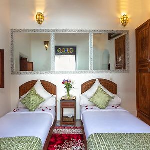 Habitación Estándar con 2 Camas Individuales